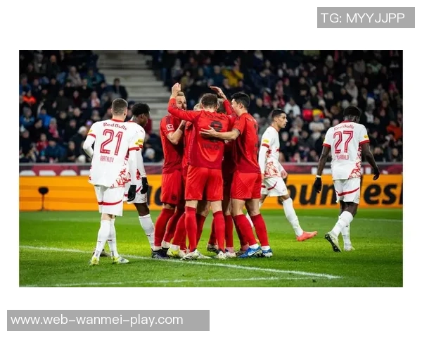 德甲巨人四强争霸战揭幕球迷期待精彩对决与历史新篇 德甲巨人四强争霸战揭幕球迷期待精彩对决与历史新篇